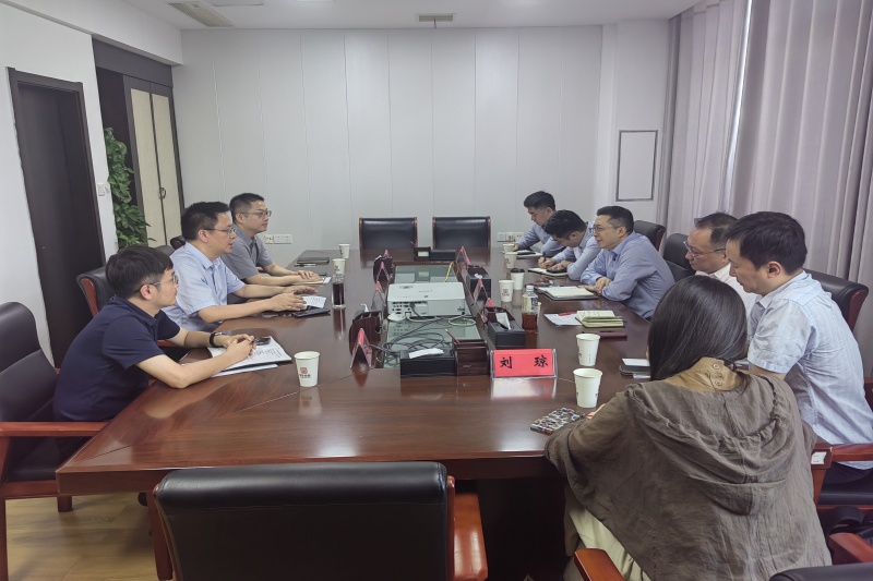 盛世投资座谈会0815_副本_20250818082229A031 J9集团官网-九游会网址大全